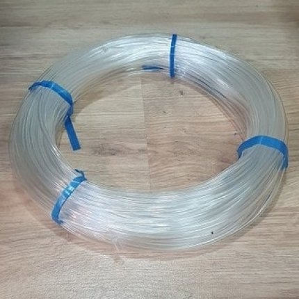 Ống nhựa dẻo màu trắng